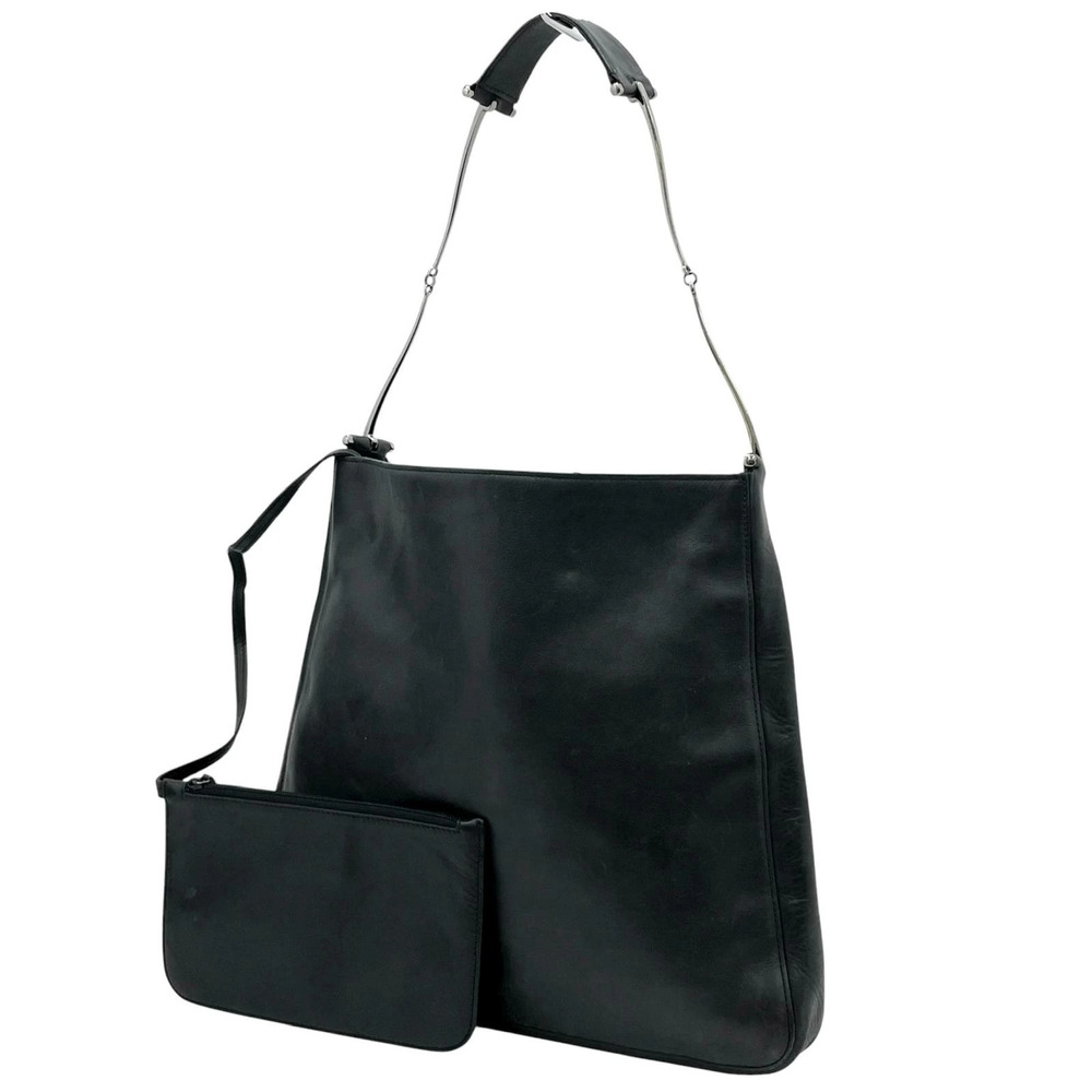 Gucci shoulder bag accompanying detachable zip pouch